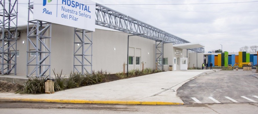 Ducoté inauguró maternidad financiada con fondos de una papelera contaminante