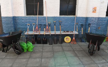 San Fernando entregó materiales para una huerta orgánica del Instituto Madre Rafaela