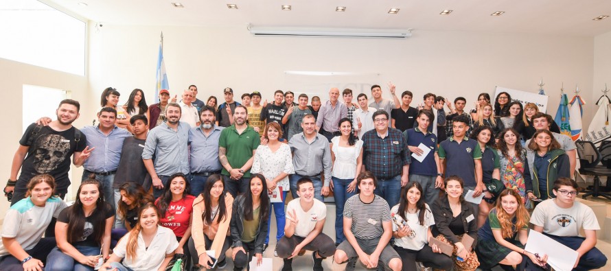 Juventudes con Voz: jóvenes de escuelas secundarias sanfernandinas debatieron proyectos ambientales en el Concejo Deliberante