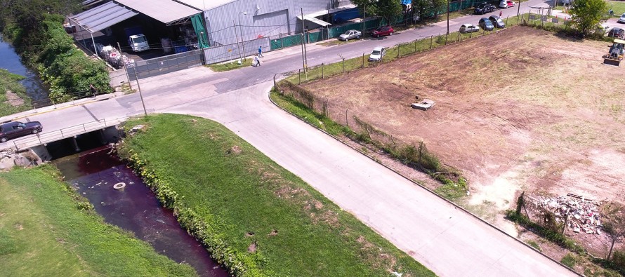 El Municipio de Tigre clausuró una empresa textil por contaminación en el arroyo Darragueira