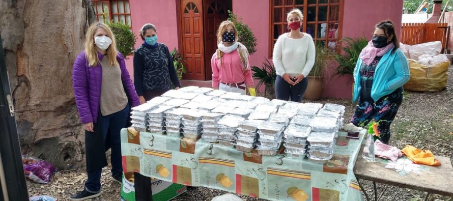 Repartir alimentos y educar para el cuidado del ambiente, dos misiones en medio de la pandemia del coronavirus