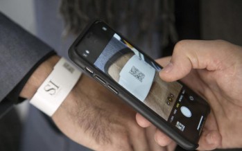 San Isidro: pulseras con código QR para el seguimiento de pacientes con COVID-19