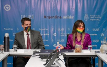AySA firmó un convenio para continuar con un plan de reactivación de agua y cloacas