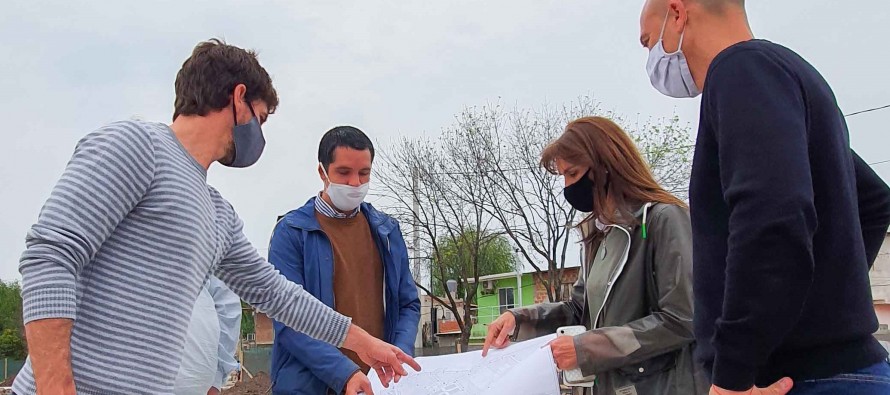 San Fernando trabaja en la construcción de una plaza en el barrio San Martín