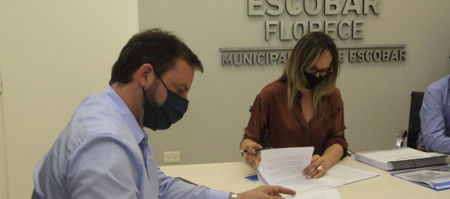 Malena Galmarini y Ariel Sujarchuk recorrieron un acueducto en Escobar