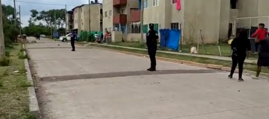 Se realizó el desalojo de 127 familias en el barrio Garrote de Tigre