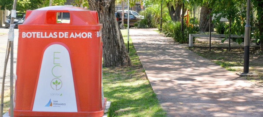 San Fernando suma nuevas campanas de Botellas de Amor para reciclaje