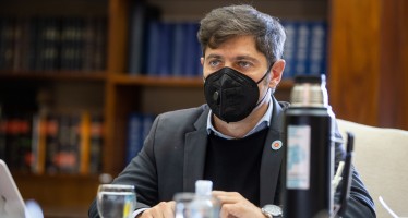 Kicillof se reunió con intendentes para analizar las próximas medidas