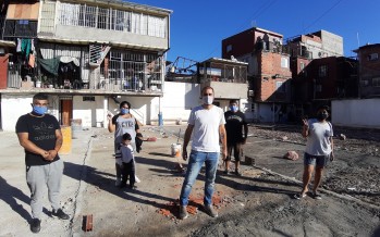 Avanza la obra de pavimentación del playón deportivo del barrio Fabrikita en Villa Martelli