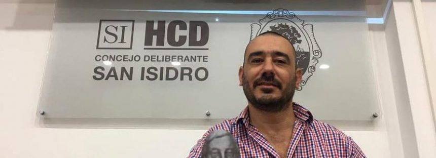 Gastón Fernández: «El río y la seguridad son temas relevantes de nuestra agenda»