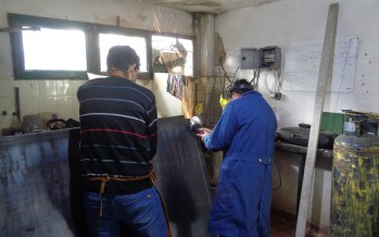 INTA entregó materiales para la producción de las estufas de alto rendimiento