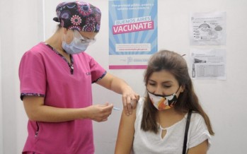 Llaman a la población bonaerense «sana y joven» a registrarse para recibir la vacuna