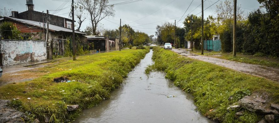 Escobar firmó un acuerdo con Nación para el saneamiento de la Cuenca del Arroyo Bedoya