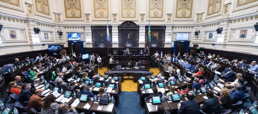 Massa: «Votamos convencidos contra las reelecciones indefinidas»