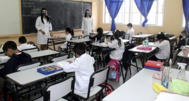 El gobierno bonaerense gestiona la «presencialidad absoluta» en las aulas