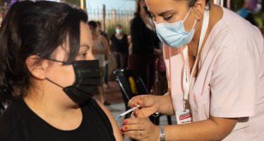 Tercera dosis libre para mayores de 30 años