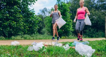 ¿Qué es plogging? La actividad física de los que cuidan el ambiente