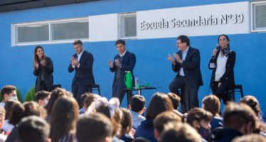 Kicillof encabezó la inauguración de la Escuela Secundaria N°39 en Pilar