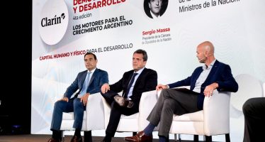 Sergio Massa: «Debemos prepararnos para venderle al mundo trabajo, recursos y talento con valor agregado»