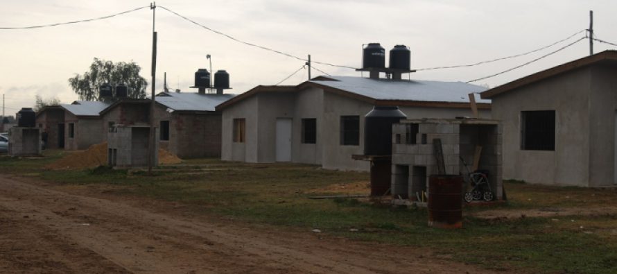 La provincia de Buenos Aires finalizará 54 viviendas que estaban paralizadas en Escobar