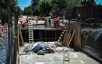 Continua el saneamiento integral del Arroyo Bedoya