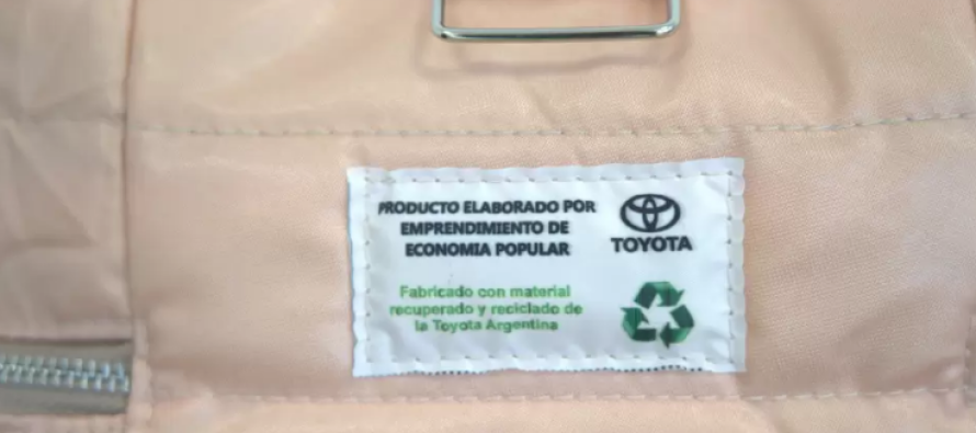 Confeccionan productos textiles de materiales recuperados de la industria automotriz