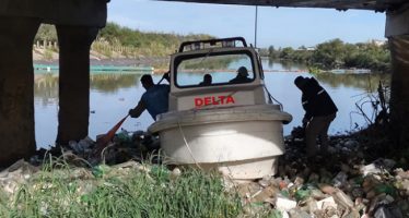 Operativo de limpieza en el arroyo «El Claro» en Tigre