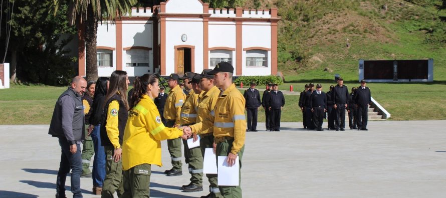 El Servicio Nacional de Manejo del Fuego brindó un curso de formación sobre incendios forestales en Zárate