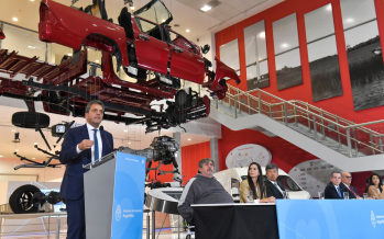 Massa en Zarate: «Queremos que el sector automotriz de la Argentina se consolide como proveedor regional»