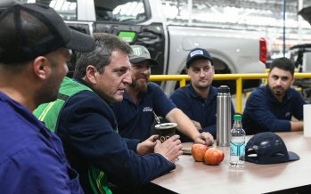 Massa en la planta de Ford en Pacheco: “Somos lo que bajamos el Impuesto a las Ganancias sin prometerlo»