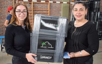 Ambientalismo Popular: entrega de composteras y bibliotecas a una escuela de San Isidro