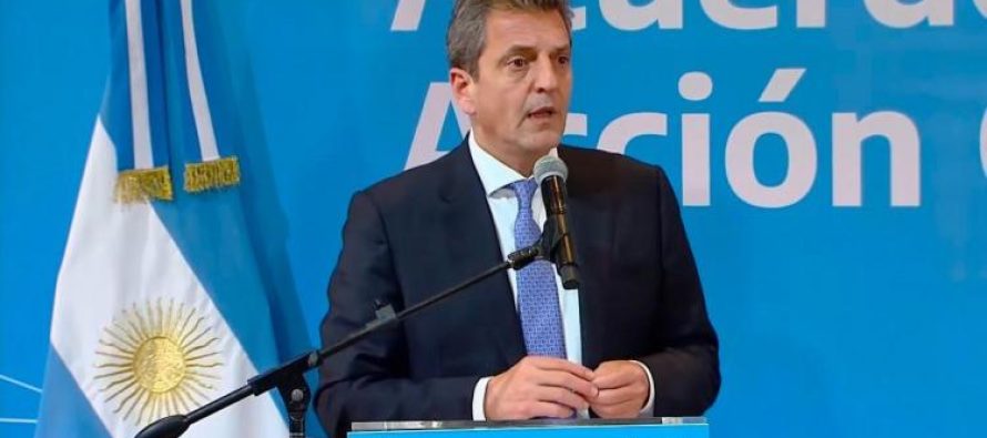 Massa: «Defendamos el derecho de las futuras generaciones a vivir en un ambiente sano»
