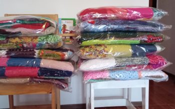 Estudiantes de San Fernando arman mantas de lana para donar a personas en situación de calle