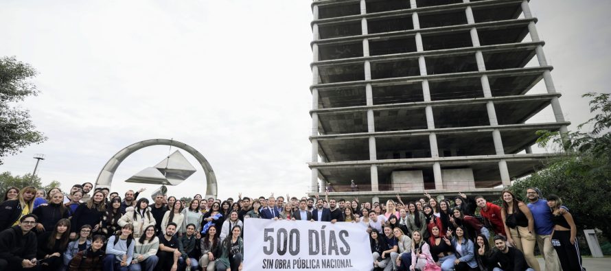 Kicillof: “La paralización de la obra pública por parte del Gobierno nacional es una decisión criminal»