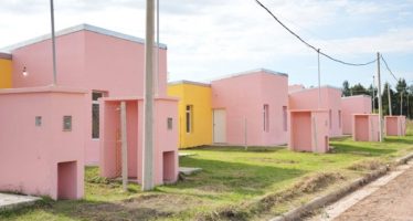 Siete familias de Exaltación de la Cruz ya tienen casa propia