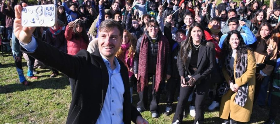 Morón: cerca de 600 estudiantes realizaron la Promesa del Compromiso Ambiental