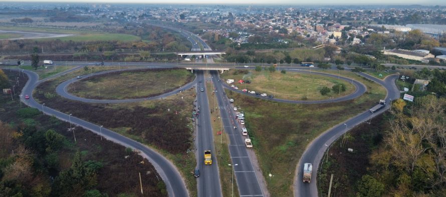 Morón: operativo integral de limpieza y mantenimiento en Ruta 4 y Ruta 201