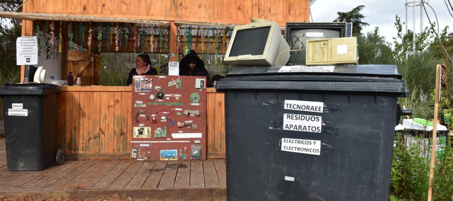 Reciclado de residuos tecnológicos en Escobar
