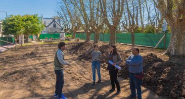 San Fernando construye una nueva plaza que suma espacio verde y mejora el ambiente urbano