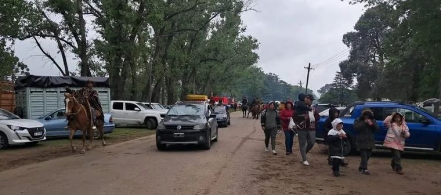 Tragedia en la Fiesta Nacional del Caballo: un equino murió electrocutado y su jinete resultó herido en Bragado
