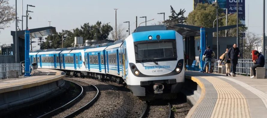 El Gobierno anunció la compra de 43 trenes nuevos para «renovar la flota del AMBA»
