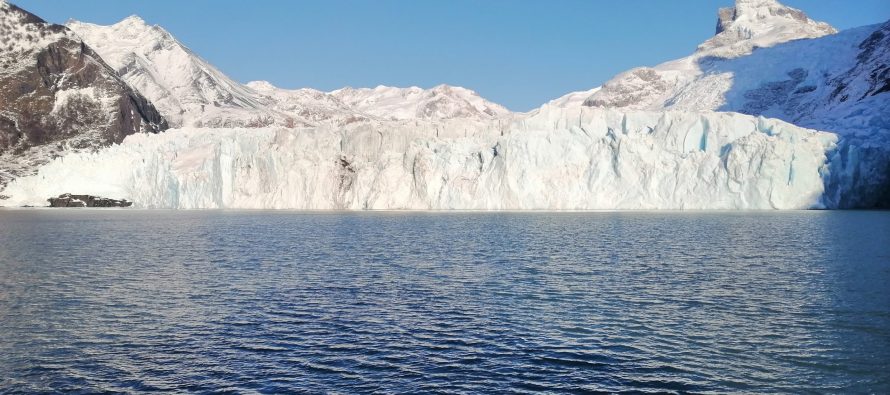 Glaciares en peligro: ciencia y sociedad civil llevan el reclamo a la Cámara de Diputados