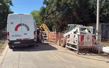 Maschwitz: Una rotura de caño en la calle Independencia afectó veredas y domicilios