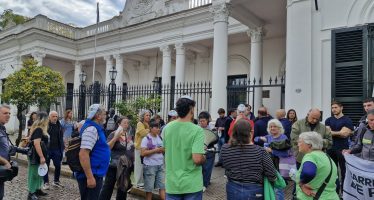 Sesión caliente en San Isidro: puertas cerradas, presencia policial y reforma urbana aprobada
