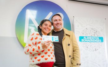 Ituzaingó: Pablo Descalzo entregó más de 130 carnets de manipulación segura de alimentos