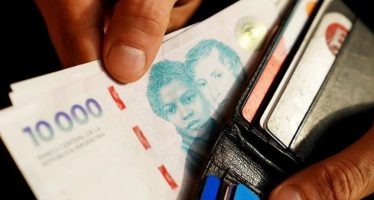 Trabajar más porque no alcanza: el pluriempleo afecta a 1.6 millones de argentinos