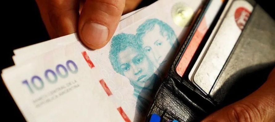 Trabajar más porque no alcanza: el pluriempleo afecta a 1.6 millones de argentinos
