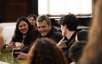 Massa se reunió con jóvenes en la Facultad de Derecho de la UBA